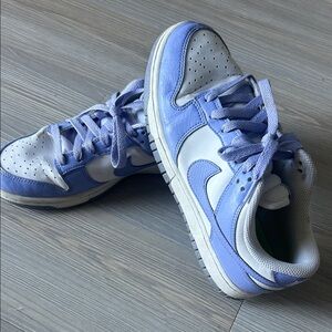 Nike Dunk Low light purple